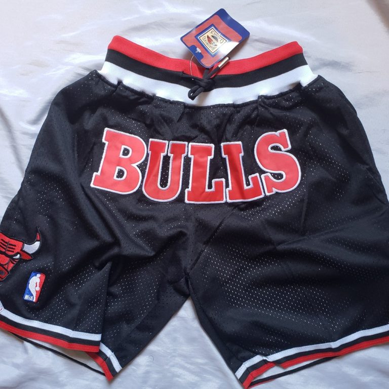 Chicago Bulls Shorts Black photo review