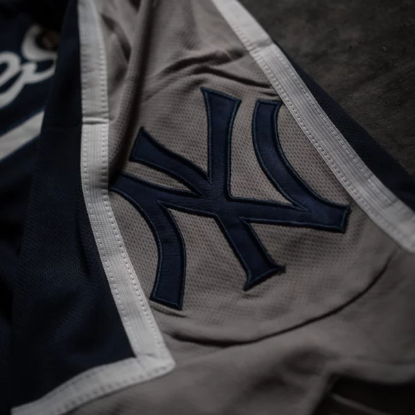 New York Yankees Navy Shorts logo1