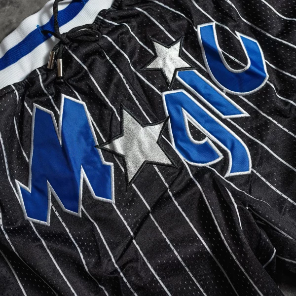 Orlando Magic Shorts Black logo