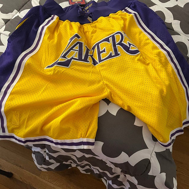 Los Angeles Lakers Throwback Yellow Shorts photo review